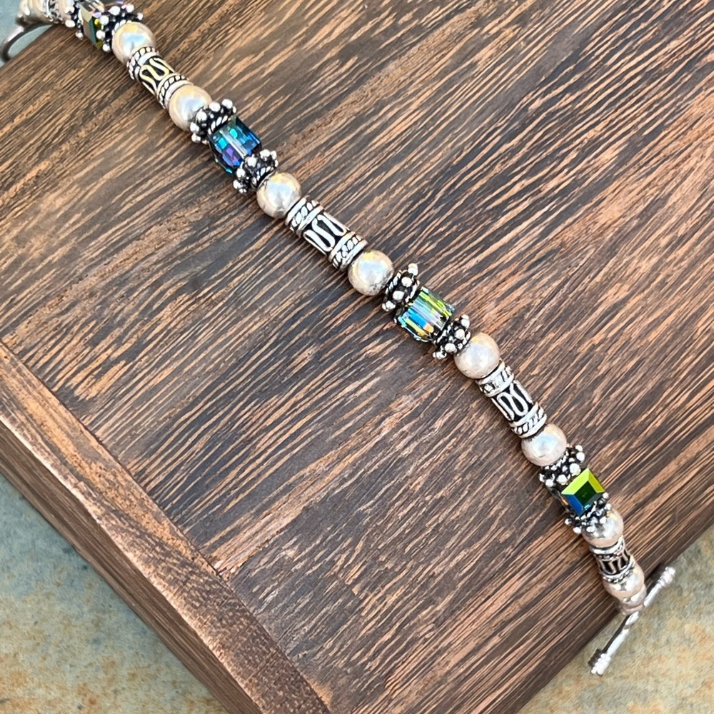 Vintage Silpada Sterling Silver and Swarovski Crystal Handcrafted Bracelet